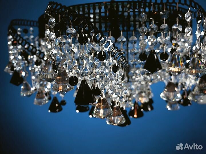 Хрустальная люстра 