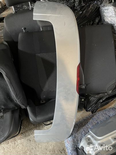 Споллер веста св заводской