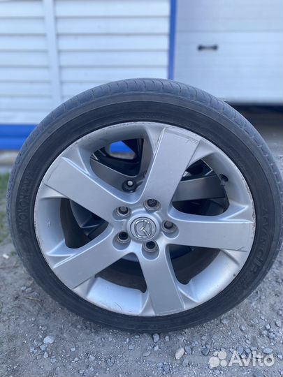 R17 Yokohama Advan dB V551 215/45, PCD 5x114.3 DIA 52.5