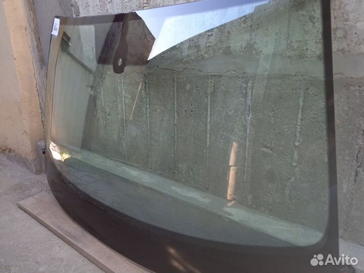 Стекло лобовое Skoda Kodiaq 562845011NVB