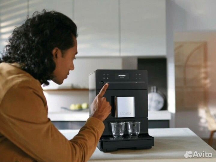 Кофемашина Miele CM 5310 Silence Tayberry Red