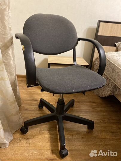 Офисный стул