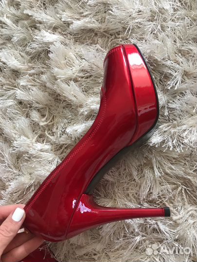 Туфли Stuart Weitzman 9N (на узкую ножку)