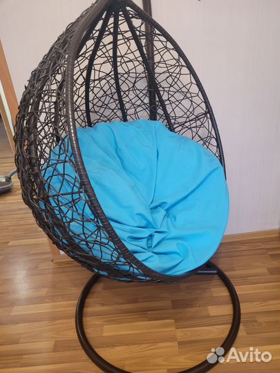 Кресло качалка из ротанга