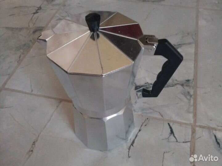 Гейзерная кофеварка