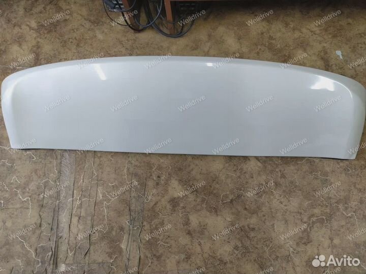 Спойлер верхний Lexus GX460 белый тюнинг