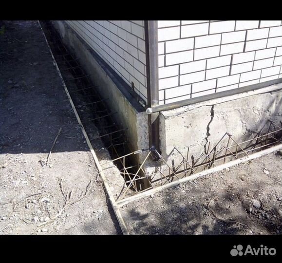 Бригада строителей