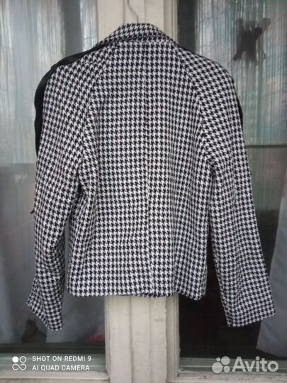 Пиджак Новый 42р
