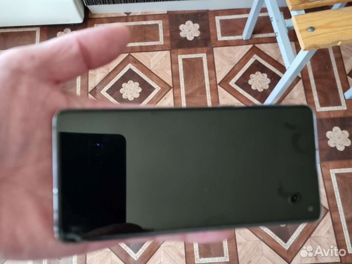 Телефон Samsung galaxy s10