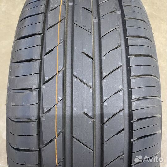 Kumho Ecsta HS52 175/65 R14 82H