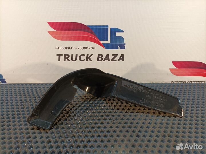 Крышка кронштейна зеркала правая Man TGS, Man TGX