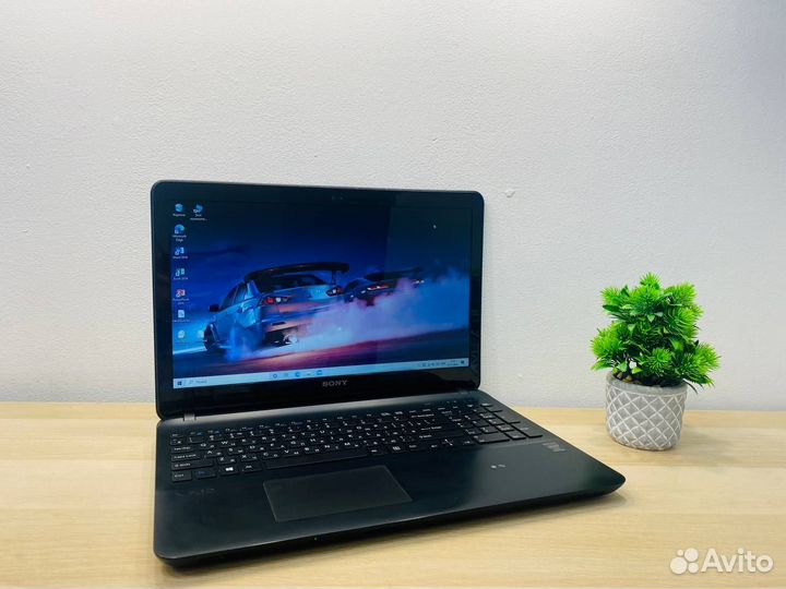 Sony 8GB GT 740M SSD