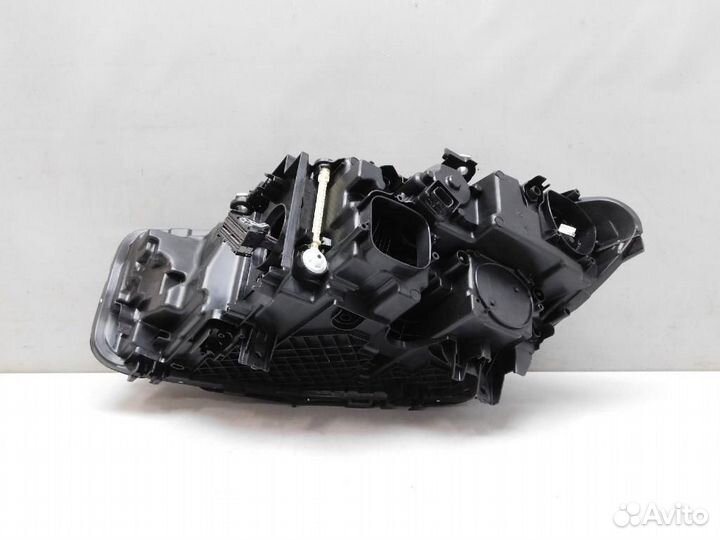 Фара правая BMW 5-Series/M5