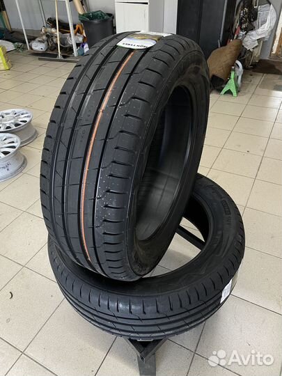 Ikon Tyres Autograph Ultra 2 245/40 R17