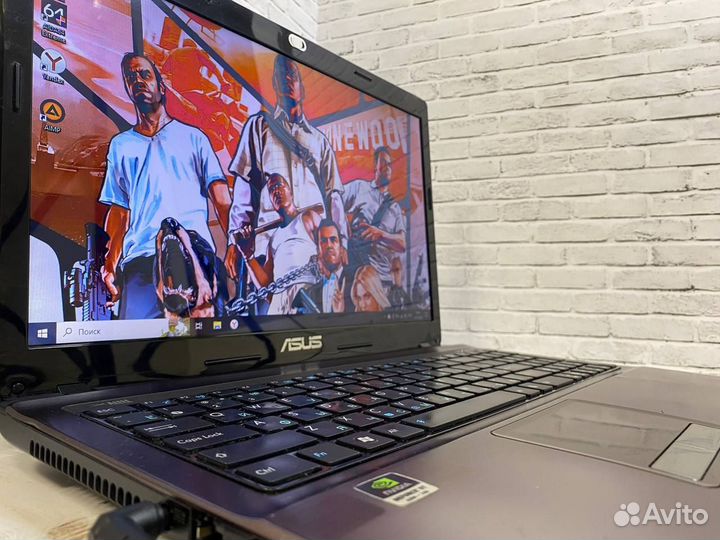 Игровой ноутбук Asus I7/8Gb/SSD/2видеокарты/4ядра