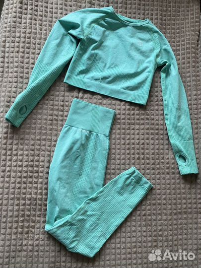 Костюм для фитнеса женский