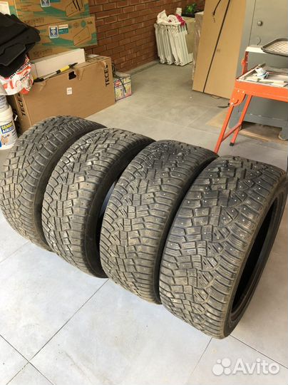 Continental IceContact 2 SUV 275/45 R20