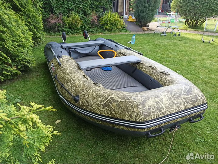 Пвх-лодка Reef Triton 400 S-max