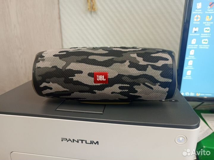 Колонка jbl charge 4