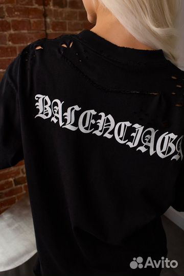 Футболка Balenciaga