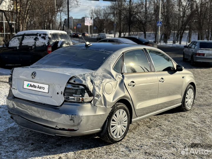 Volkswagen Polo 1.6 МТ, 2018, битый, 83 450 км