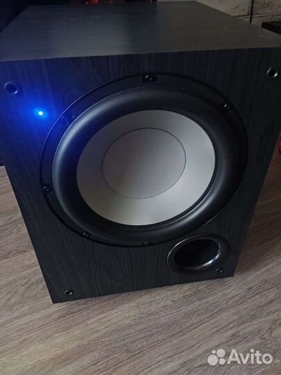 Сабвуфер Jamo C910
