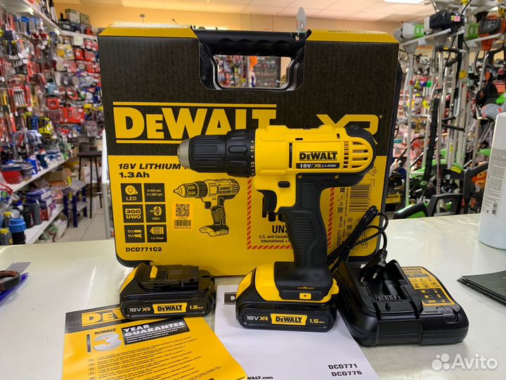 Шуруповерт dewalt DCD771S2 18В 2акб (1.5ач) + зу
