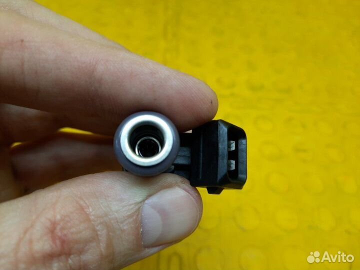 Форсунка топливная Renault Duster F4RE410 2019