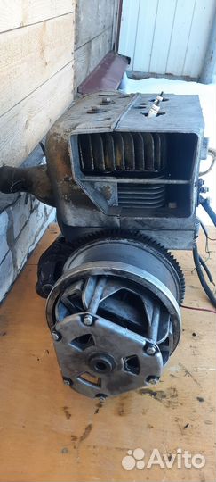 Двагатель от снегохода Буран 2т