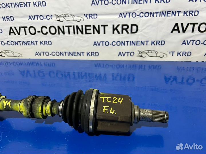 Привод передний левый Nissan Serena TC24 QR20