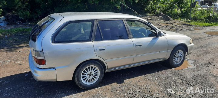 Toyota Corolla 1.5 AT, 1997, 250 000 км