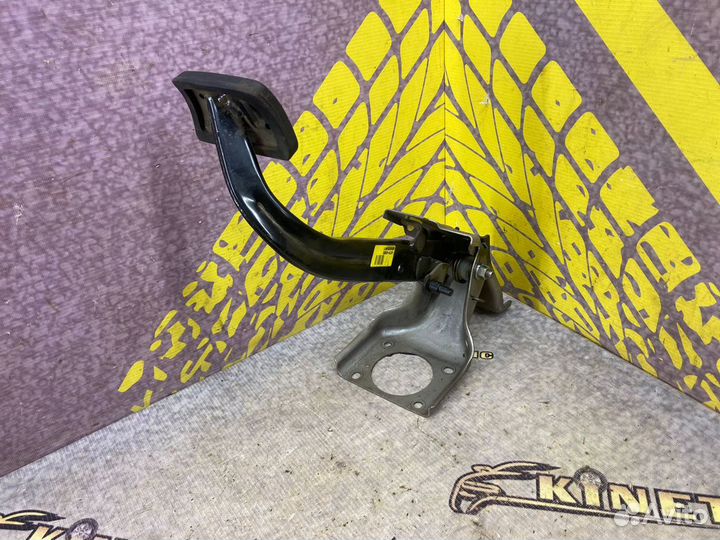 Почти новая Педаль тормоза Kia Rio Киа Рио 3 АКПП