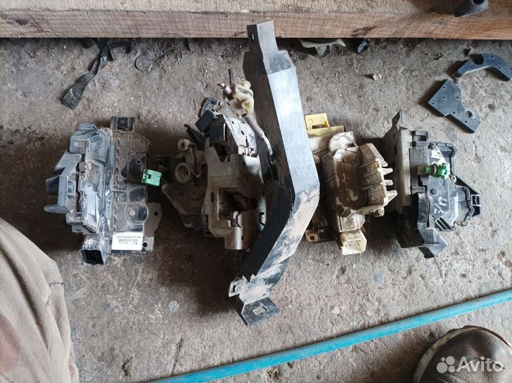 Замки дверей Ford Focus 1