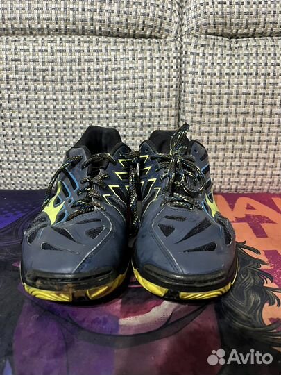 Волейбольные кроссовки mizuno