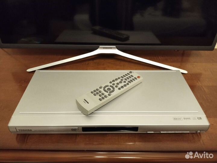 DVD плеер Toshiba
