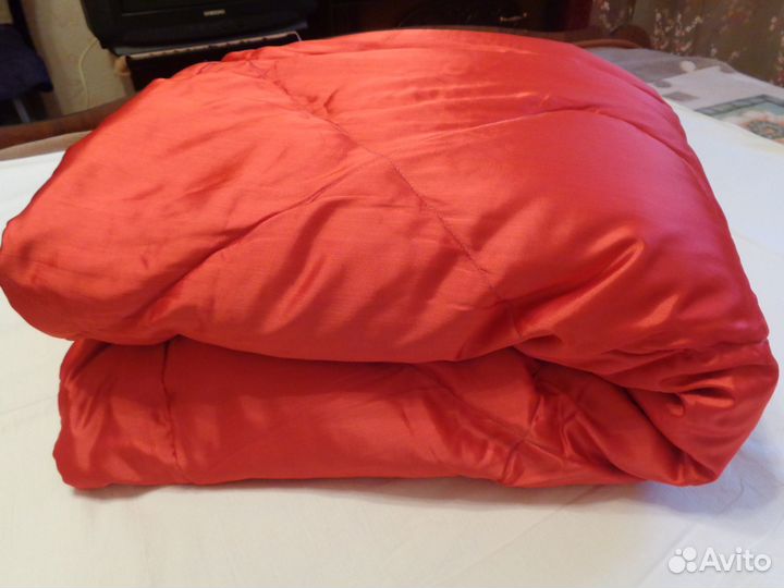 Одеяло пуховое двухспальное