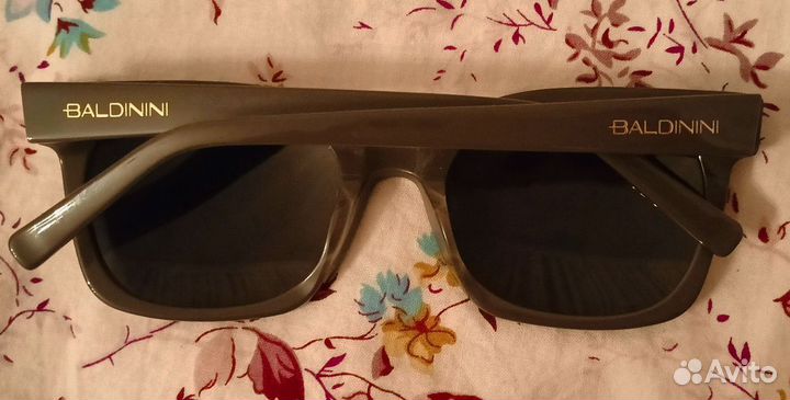 Солнцезащитные очки