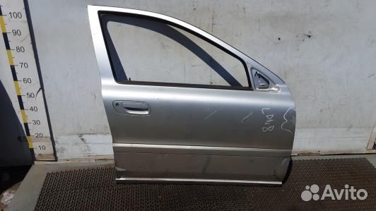 Дверь передняя правая volvo V70 2 (LDN08E201)