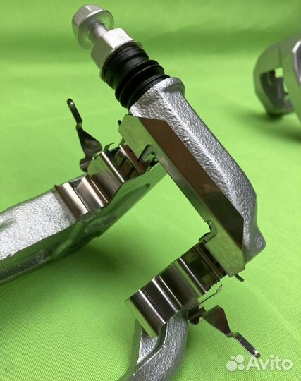 Тормозной суппорт Infinity Nissan Renault