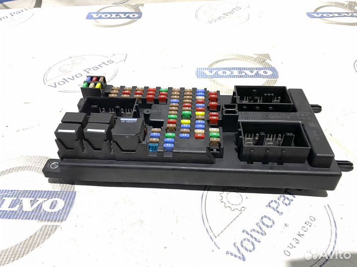 Блок предохранителей Land Rover Discovery (L319) I