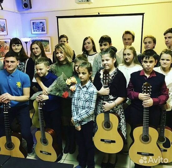 Уроки гитары, скрипки, укулеле