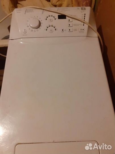 Стиральная машина с вертикальной загрузкой