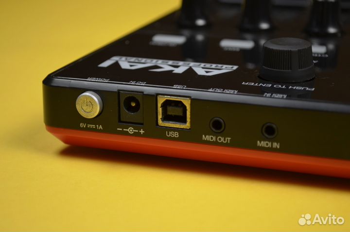 Midi-контроллер Akai MPD226