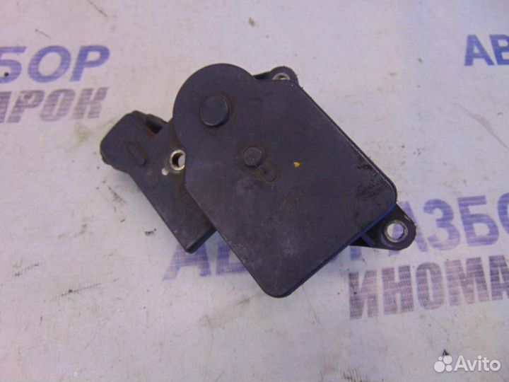 Моторчик привода заслонок. для Hyundai Santa Fe 2