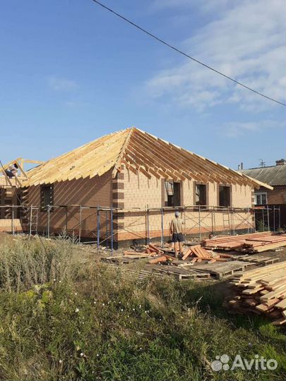 Бригада строителей