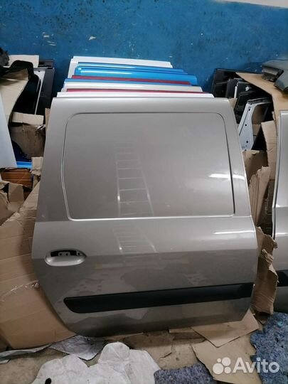 Дверь задняя правая LADA largus (Ларгус)