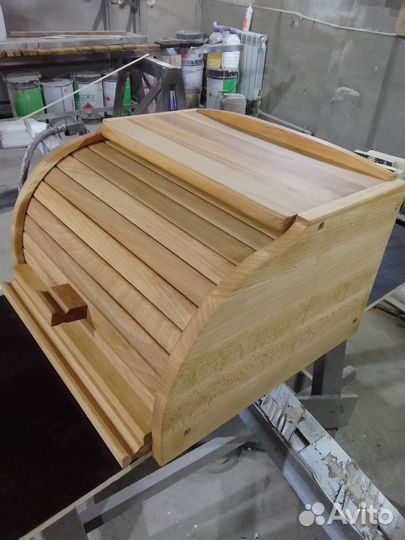 Хлебница из бука