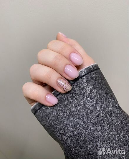 Маникюр с покрытием
