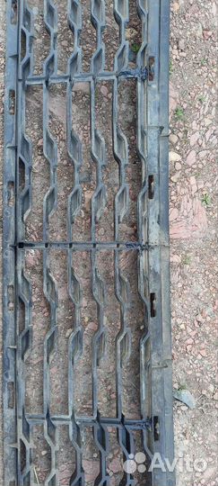 Решетка в бампер нижняя Kia Rio 3