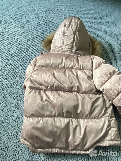 Зимняя куртка на девочку